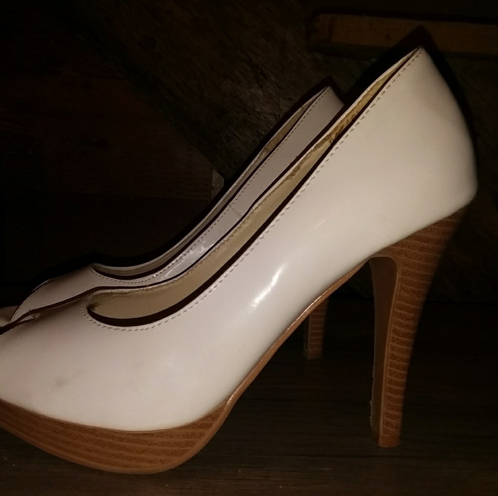 Open toe heels - Picture 2 of 5
